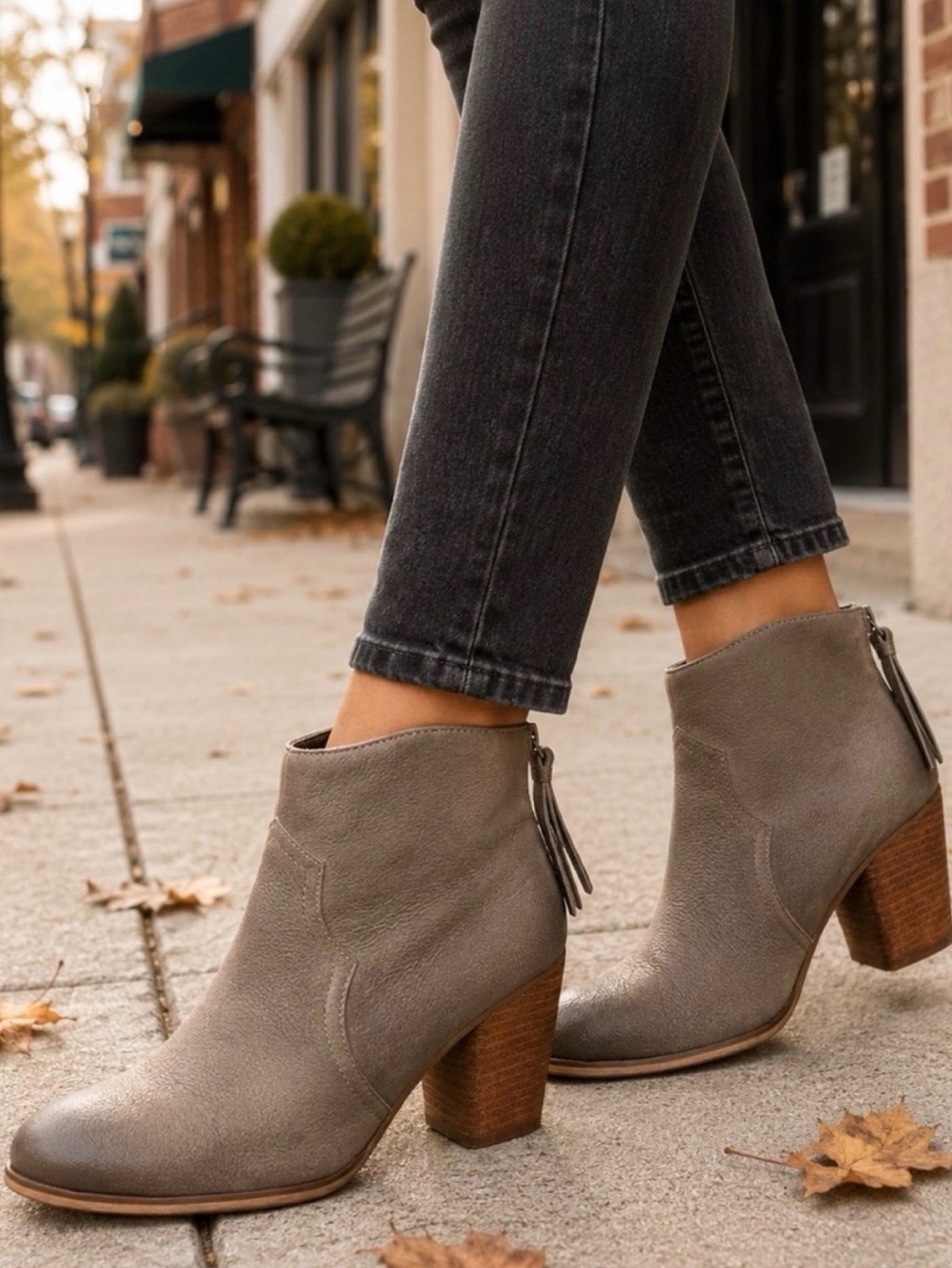 BP Leather Ankle Boots Taupe Block Heel Back Zip Tassel Booties Size 8.5